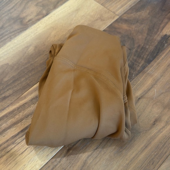 Lululemon brown/tan leggings - Picture 1 of 3
